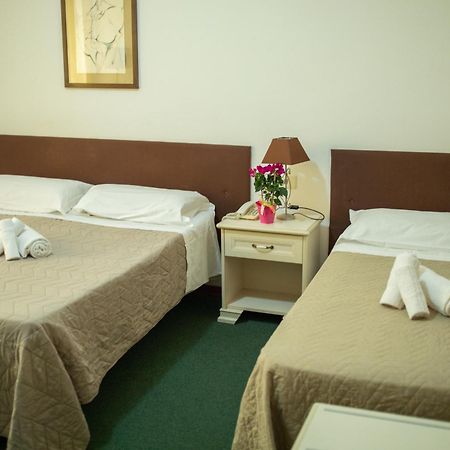 Hotel Ariston Piombino Buitenkant foto
