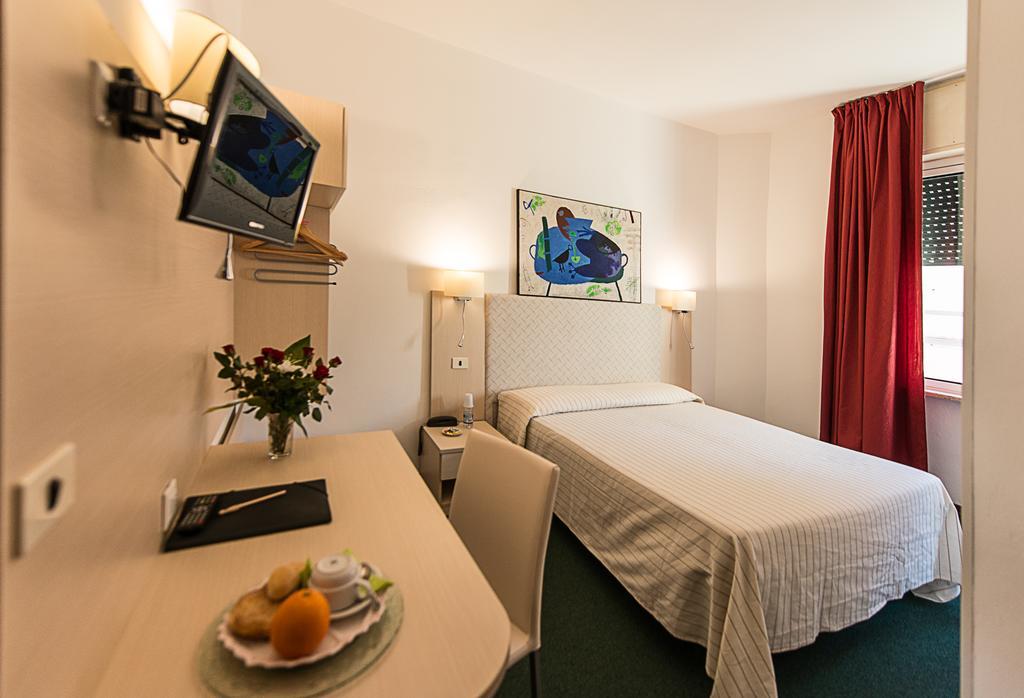 Hotel Ariston Piombino Kamer foto