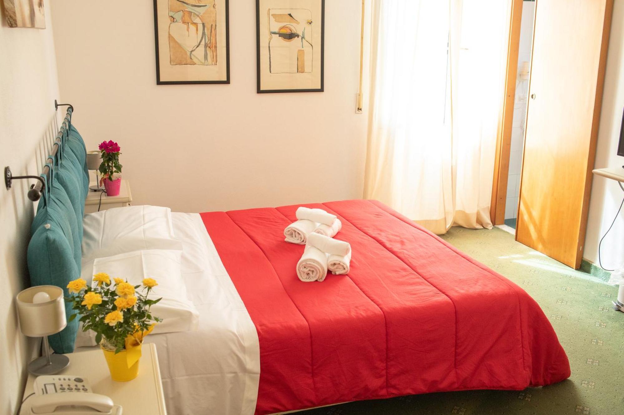 Hotel Ariston Piombino Buitenkant foto