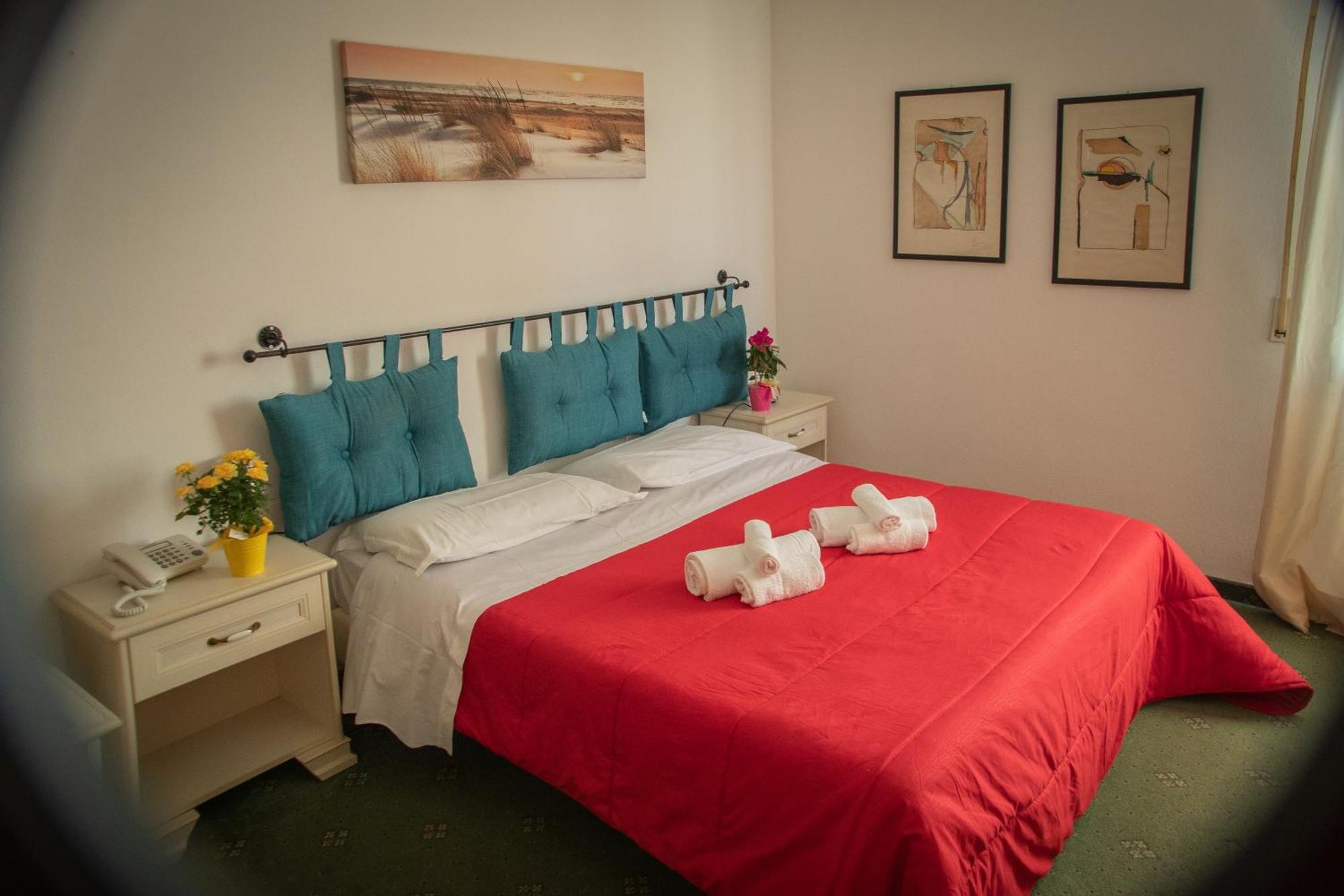 Hotel Ariston Piombino Buitenkant foto