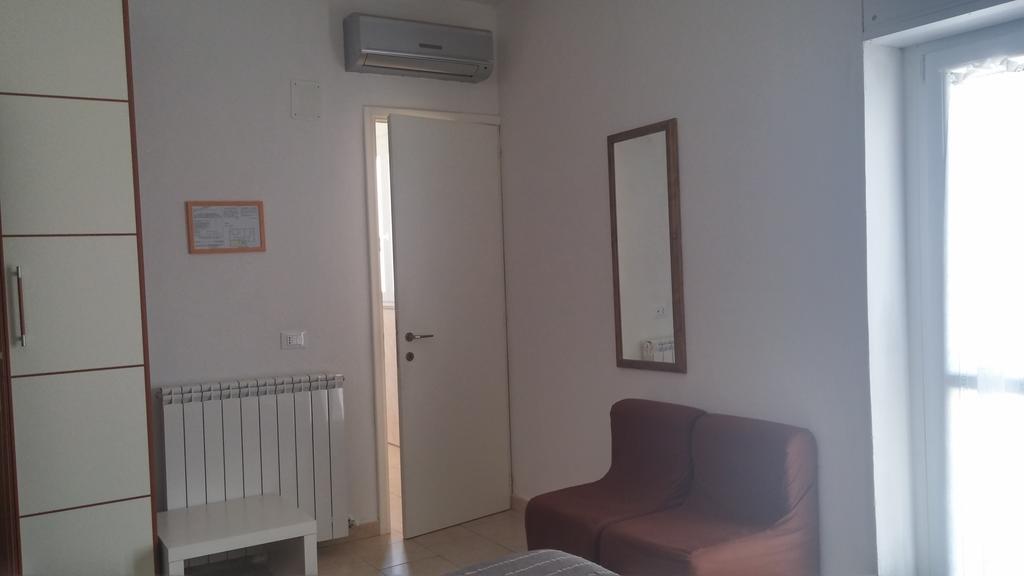 Hotel Ariston Piombino Buitenkant foto