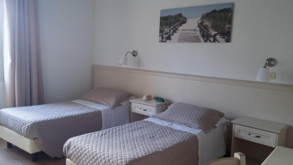 Hotel Ariston Piombino Buitenkant foto